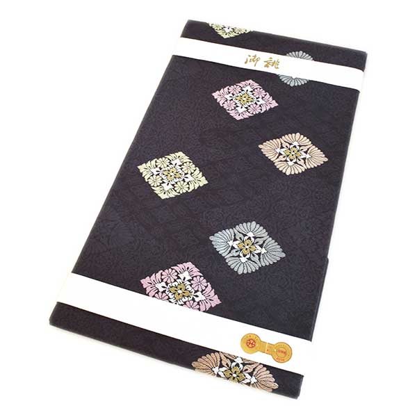 正絹九寸名古屋帯 西陣織 仕立上り 有職文様 黒地 唐織調 丸華紋 日本製 楽天市場】正絹九寸名古屋帯 西陣織 仕立て上がり紫地 有職文様 唐織調