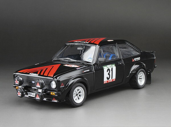 【送料無料】 SUNSTAR 1/18 フォード エスコート RS1800 1981年 ラリーポルトガル #31 篠塚建次郎/Harris.B 完成品ダイキャストミニカー 4863R
