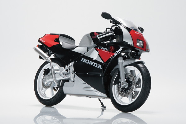 在庫処分ラスト１セットのみ　HONDA NSR250R MC21　SPロスマンズモデルタイプ　社外カウルセット NSR250Rついに復活！九州初！ラビリンスシール搭載NSR250 完成！モトブログ