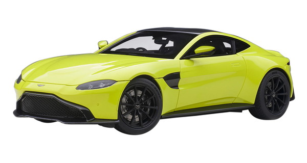 【送料無料】　AUTOart 1/18 アストンマーチン ヴァンテージ 2019 メタリック・ライムグリーン／カーボンブラック・ルーフ 完成品ミニカー 70279｜トイスタジアム1号店 17,318円