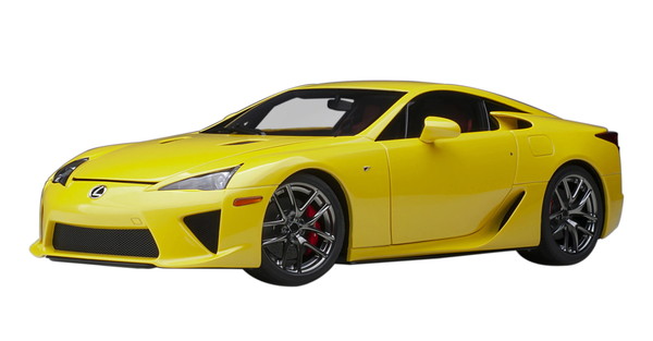 【貨物輸送無料】 AUTOart 1/18 レクサス LFA パール・黄色 成し遂げる品ミニカー 78854