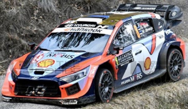 【送料無料】　IXO MODELS 1/18 ヒョンデ i20 N ラリー1 2025年 ラリーモンテカルロ #8 O.Tanak/M.Jarveoja ライトポッド付 完成品ダイキャストミニカー 18RMC230B