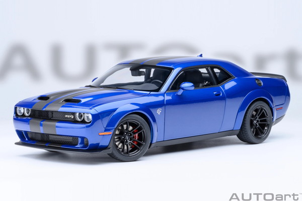 4月17日発売予定 【送料無料】　AUTOart 1/18 ダッジ チャレンジャー SRT ジェイルブレイク 2022 (メタリック・ブルー/カーボンブラック・ストライプ INDIGO BLUE) 完成品ミニカー 71763