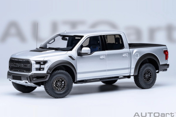 【貨物輸送無料】 AUTOart 1/18 ジェラルド・r・フォード F-150 ラプター 百貨店労働者の一団 2019 (メタリック・しろがね色) 切り上げる品ミニカー 72950
