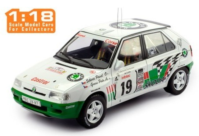 【送料無料】　IXO MODELS 1/18 シュコダ フェリシア キットカー 1995年ツール・ド・コルス #16 E.Triner/P.Stanc 完成品ダイキャストミニカー 18RMC149A
