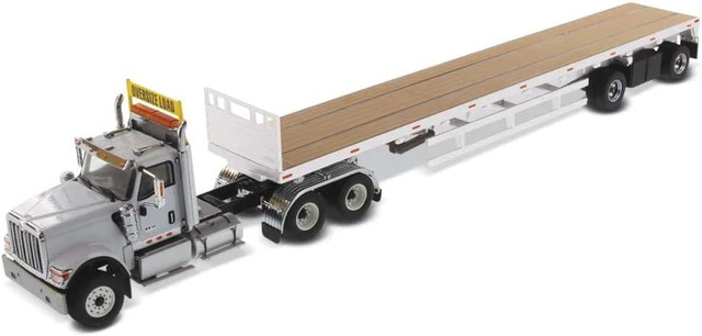 【送料無料】　DIECAST MASTERS 1/50 インターナショナル HX520 Tandemトラクター 53フラットベッドトレーラーライトグレー/シルバー 完成品ダイキャストミニカー 71041｜トイスタジアム1号店 10,210円