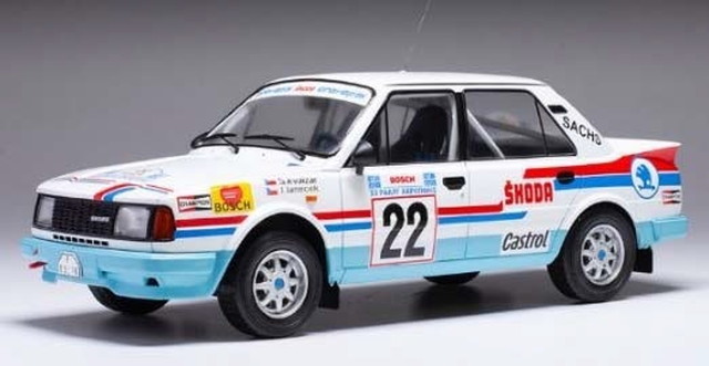 【送料無料】 IXO MODELS 1/18 シュコダ 130LR 1986年アクロポリスラリー #22 S.Kvaizar/J.Janecek 完成品ダイキャストミニカー 18RMC157B|トイスタジアム1号店