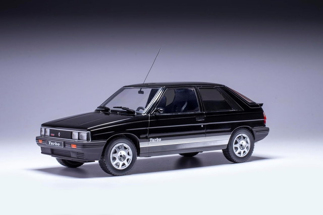 【貨物輸送無料】 IXO MODELS 1/18 ルノー 11 ターボ カスタム 1987 黒いこと 切り上げる品ダイキャストミニカー 18CMC179