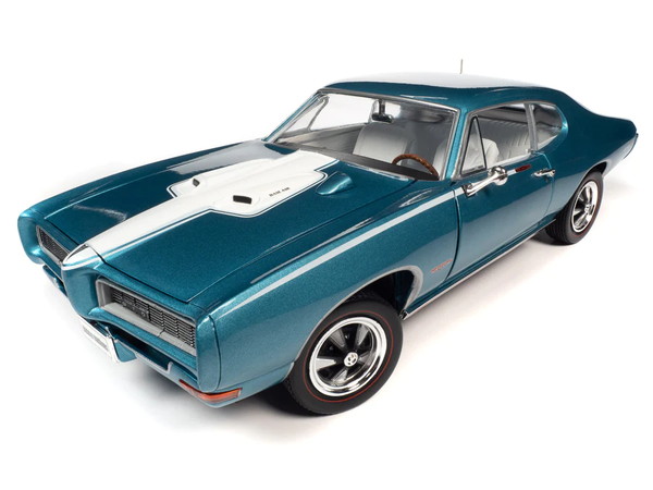 超激安 American Muscle 1 18 1968 ポンティアック Gto ターコイズ 完成品ダイキャストミニカー Amm1277