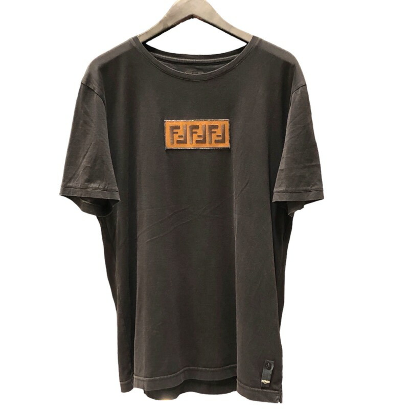 正規店買付【FENDI】ベージュ ウォッシュドクロップド Tシャツ ☆大人もOK☆【FENDI】☆クロップド丈 Tシャツ関税送料込 (FENDI