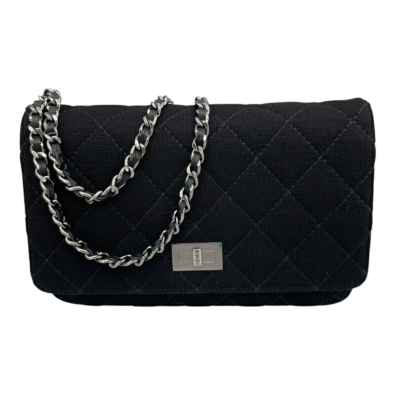 シャネル CHANEL マトラッセチェーンウォレット 17番台 ブラック SV金具 キャンバス/カーフ レディース ショルダーバッグ【中古】