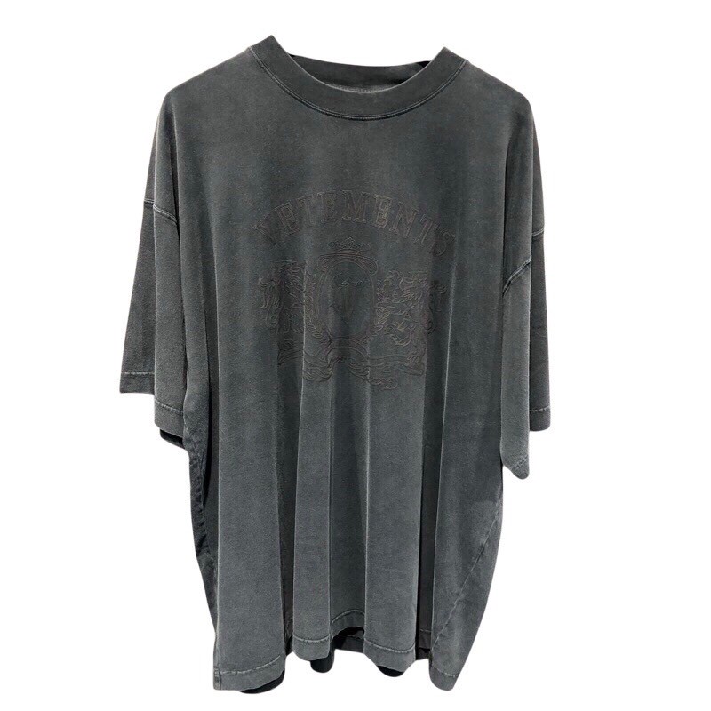 ヴェトモン VETEMENTS ロイヤルロゴルーズフィットTシャツ ブラック コットン メンズ 半袖Ｔシャツ【中古】 の商品写真