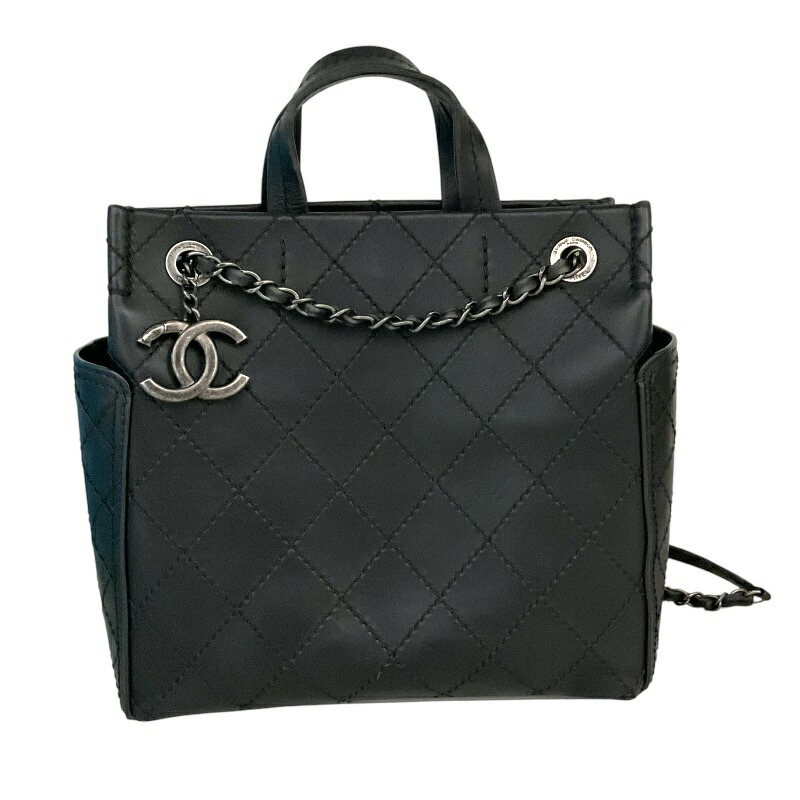美品◆ CHANEL シャネル トートバッグ Vステッチ レザー シリアル有 美品◇ CHANEL シャネル トートバッグ Vステッチ レザー シリアル有