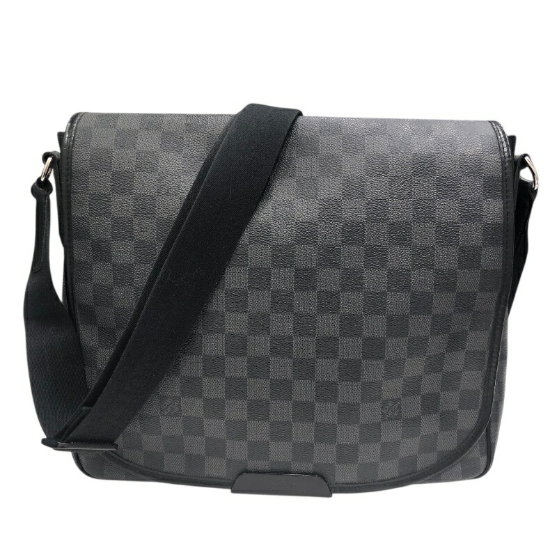 ルイ・ヴィトン LOUIS VUITTON ダニエルMM N58029 ブラック ダミエ・グラフィット メンズ ショルダーバッグ【中古】