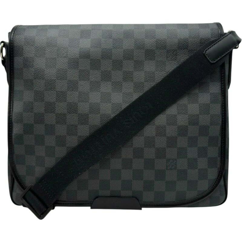ルイ・ヴィトン LOUIS VUITTON ダニエルMM N58029 ブラック ダミエ・グラフィット メンズ ショルダーバッグ【中古】 42,600円