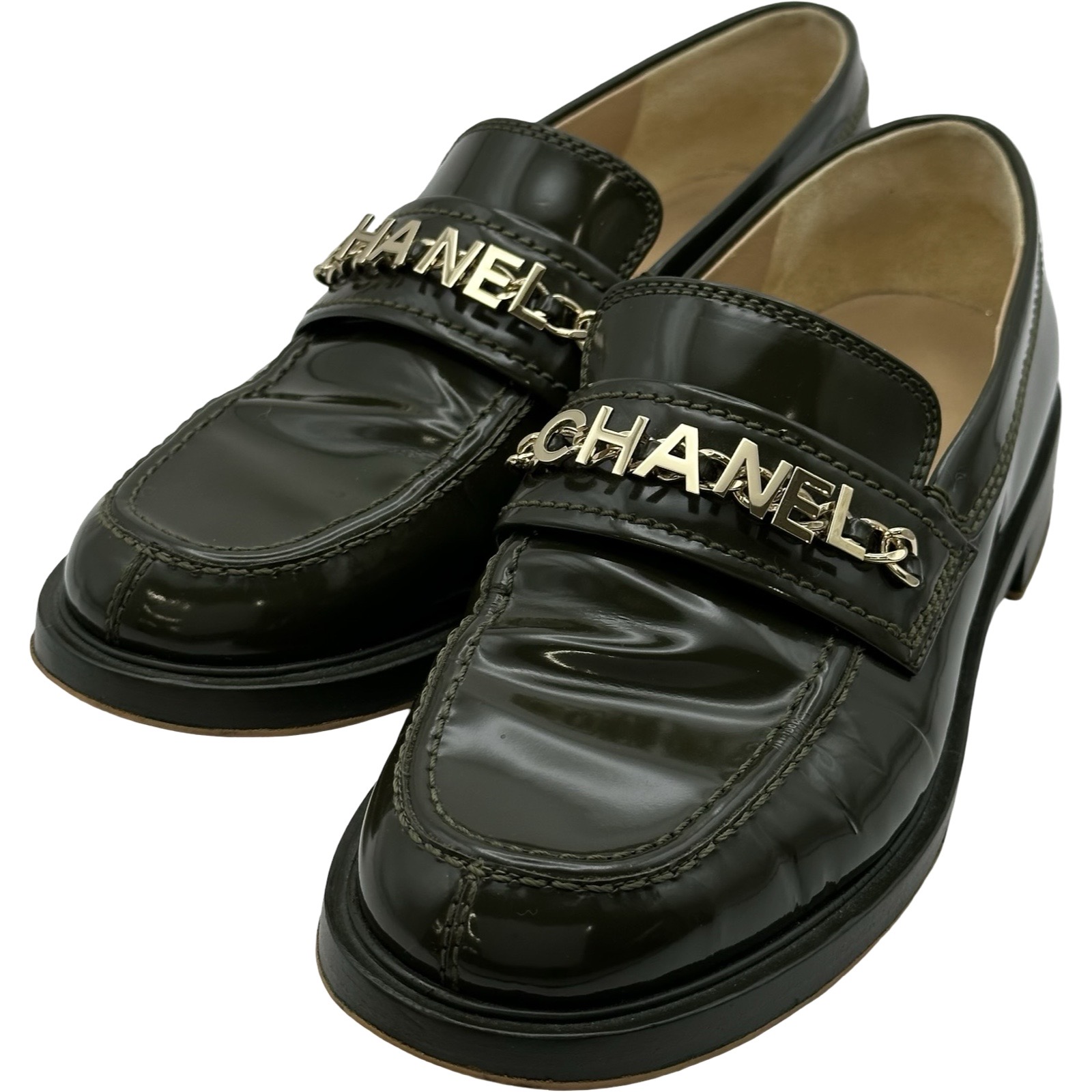シャネル CHANEL ロゴプレートパテントローファー G37430 カーキ 専売特許 レディース 置き目毛皮【中古】