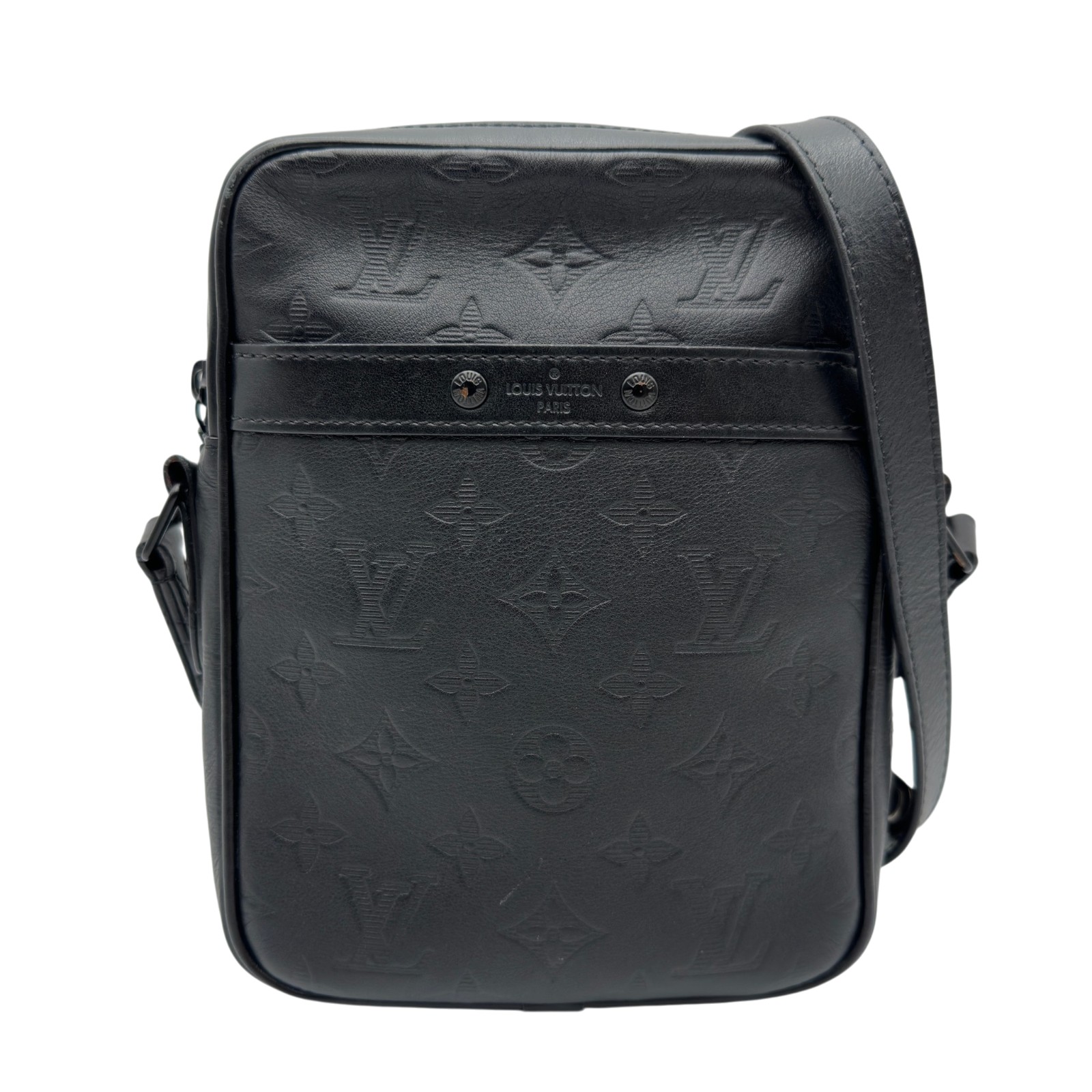 【6/1～ 最大限度30,000円OFF引き換え証！】ルイ・ヴィトン LOUIS VUITTON ダヌーブPM M43681 黒いこと モノグラムシャドウレザー メンズ ショルダーバッグ【中古】