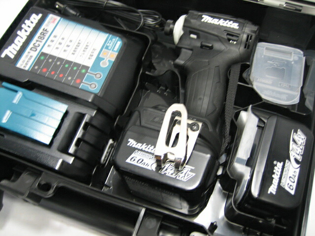 マキタ申し受ける差しひびき TD162DRGXB(黒) 14.4V 乾電池(6.0Ah)2個・申し受ける器(DC18RF)書き割り