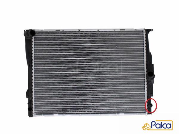 BMW ラジエター N52,N53 E82,E87,E88/130i | E90,E91,E92,E93/323i,325i,325ix,328i,330i,330xi | X1,E84/25i,28i | Z4,E89/23i,30i | MAHLE製 | 17117562079｜パーツのパルカ 店