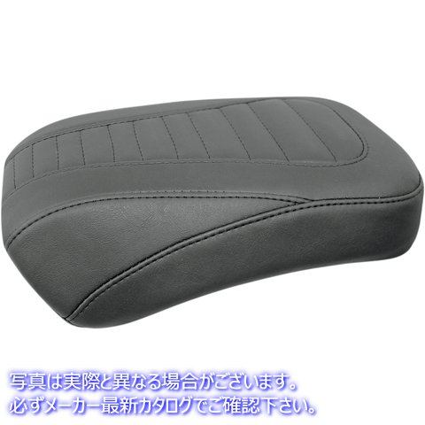 取寄せ Tripper リアピリオンパッド - タックアンドロール マスタング Tripper? Rear Pillion Pad - Tuck and Roll 76714 DRAG 08010767｜ハーレーパーツデポ