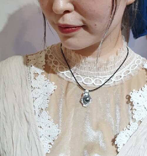 Eva Strepp> 真珠のネックレス アクセサリー