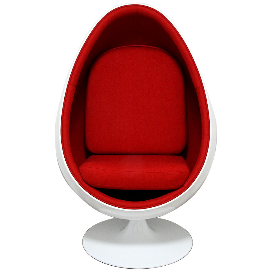 Ball chair designed by Finn Stone for XL Bloom Studio Tout