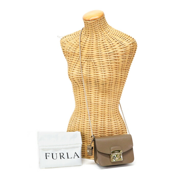 フルラ FURLA メトロポリス チェーンショルダー レザー ショルダーバッグ クロスボディ 斜め掛け 肩掛け ポシェット レディース ブラック / ゴールド 中古 mat25003 楽天市場】フルラ FURLA メトロポリス チェーンショルダー レザー