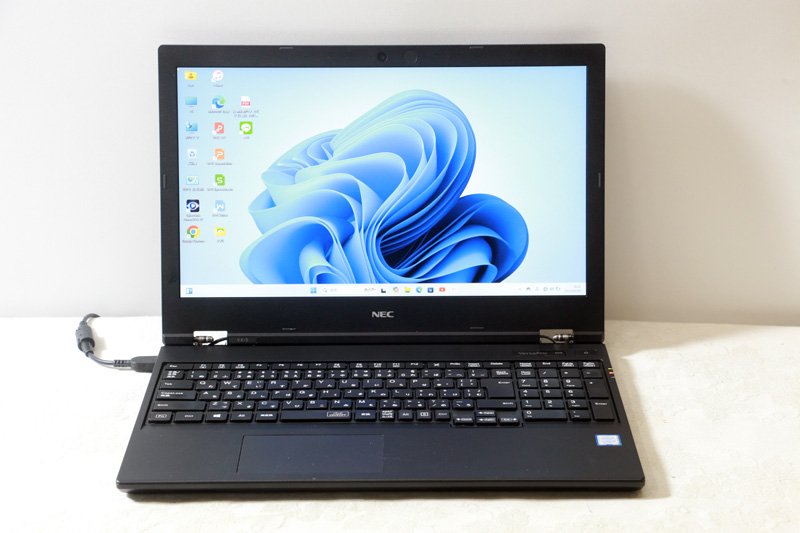 快速軽量NEC VERSAPRO CPU m3(8100Y)SSD WIN11 ノートパソコン NEC VersaPro VKA11H-4 Core m3 8100Y 1.1GHz