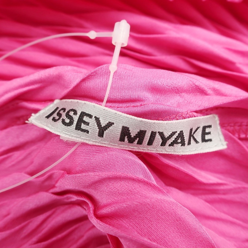 イッセイミヤケ ISSEY MIYAKE 2022年春夏 プリーツ ノーカラー ...