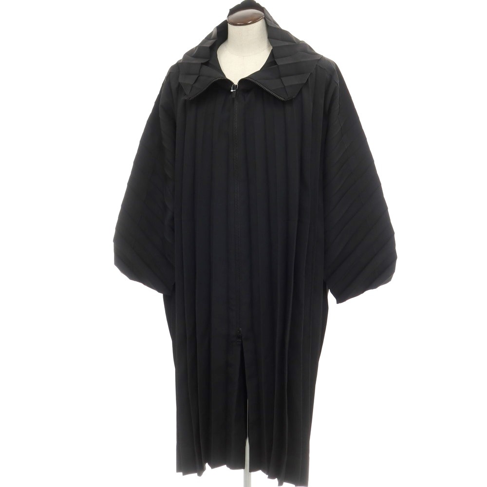HOMME PLISSE ISSEY MIYAKE 総柄 ポンチョ HOMME PLISSE ISSEY MIYAKE 総柄 ポンチョ - メルカリ