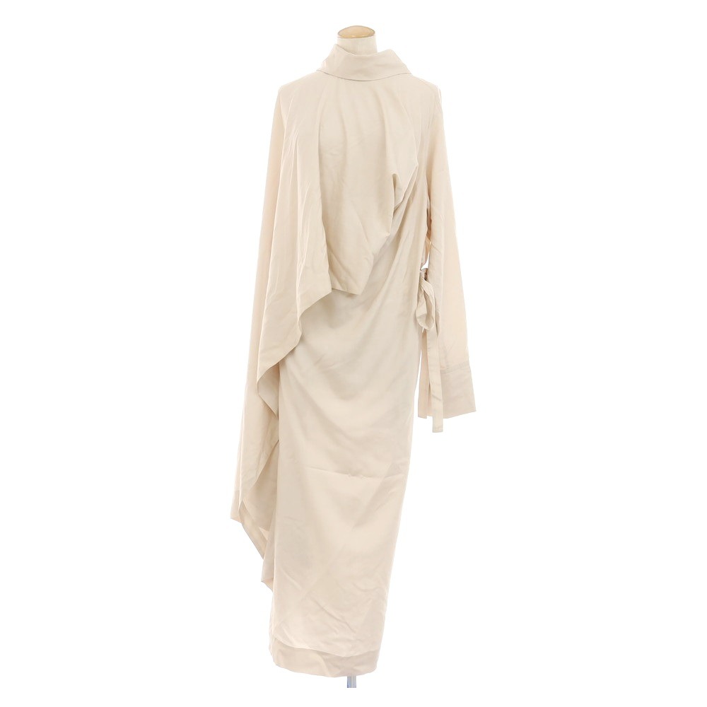【中古】イッセイミヤケ ISSEY MIYAKE 2024年秋冬 STRETCHY WOOL 長袖 チュニック ライトベージュ【サイズ表記なし（L位）】【レディース】 ISSEY MIYAKE - 【中古】イッセイミヤケ ISSEY MIYAKE 2024年秋冬