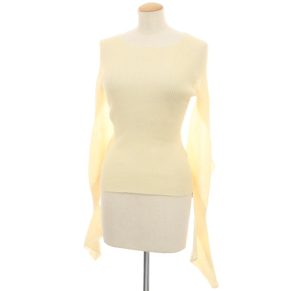 【中古】イッセイミヤケ ISSEY MIYAKE 2025年春夏 ポリエステル系 プルオーバーニット ライトベージュ【サイズ表記なし（L位）】【S/S】【状態ランクA】【レディース】[APD]