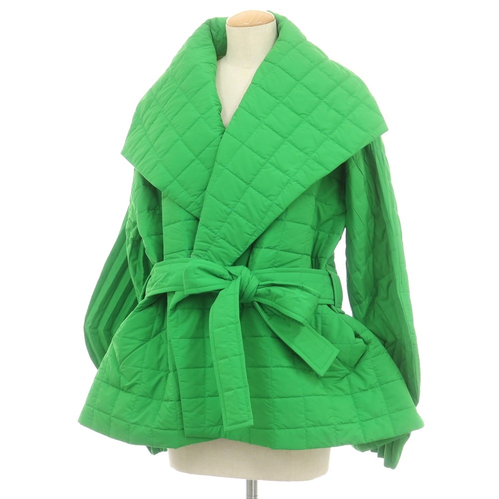 【中古】イッセイミヤケ ISSEY MIYAKE 2025年秋冬 ベルテッド 中綿コート グリーン【サイズ表記なし（L位）】【A/W】【状態ランクA】【レディース】[APD]