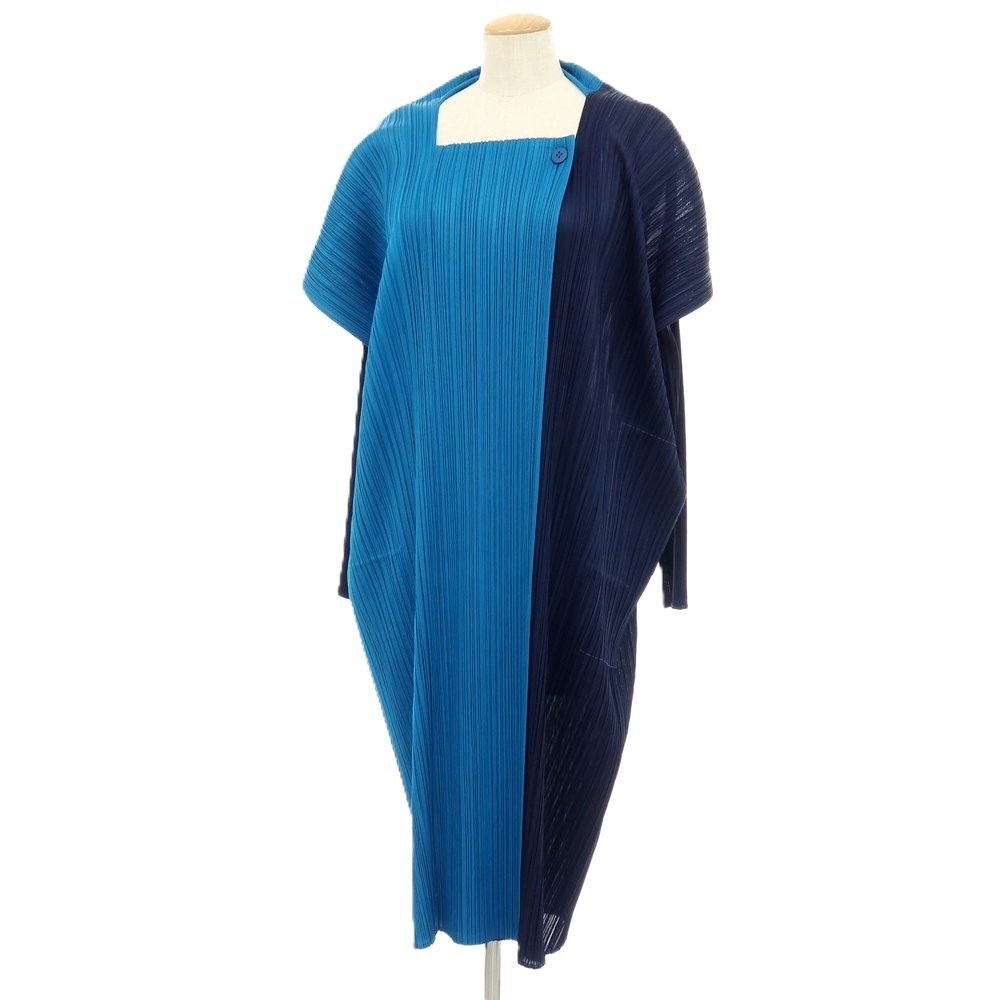 【SALE10%OFF/返品不可】【中古】筋目プリーズ PLEATS PLEASE 2026年春夏 真四角のど首 筋目厚地の外套 米国海軍x青碧【大いさ書きあらわすなし(L位)】【S/S】【物質の状態序列付けるA】【レディース】