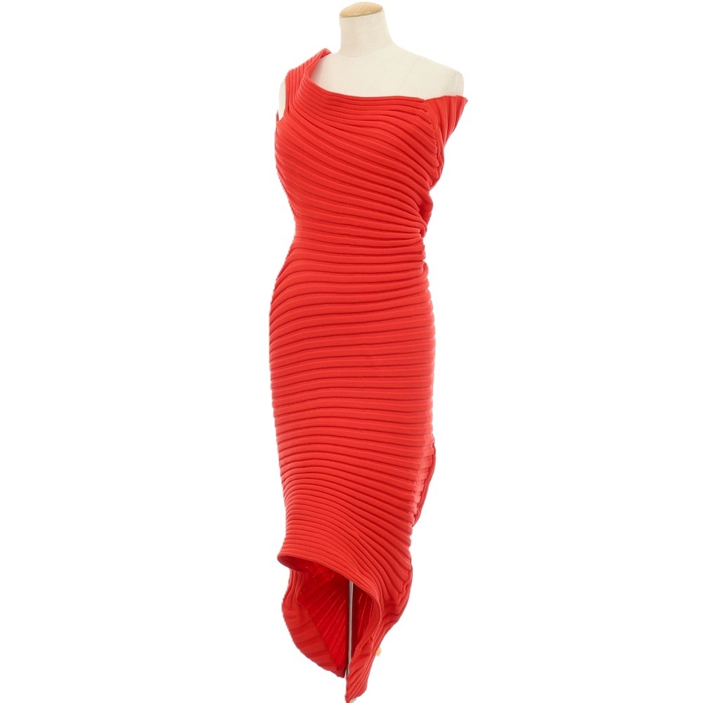 【SALE10%OFF/返品不可】【中古】イッセイミヤケ ISSEY MIYAKE 2025年秋冬 非対称 一肩先 編み物衣装 赤いこと【大きさ書きあらわすなし（L位）】【S/S】【物質の状態序列付けるB】【レディース】