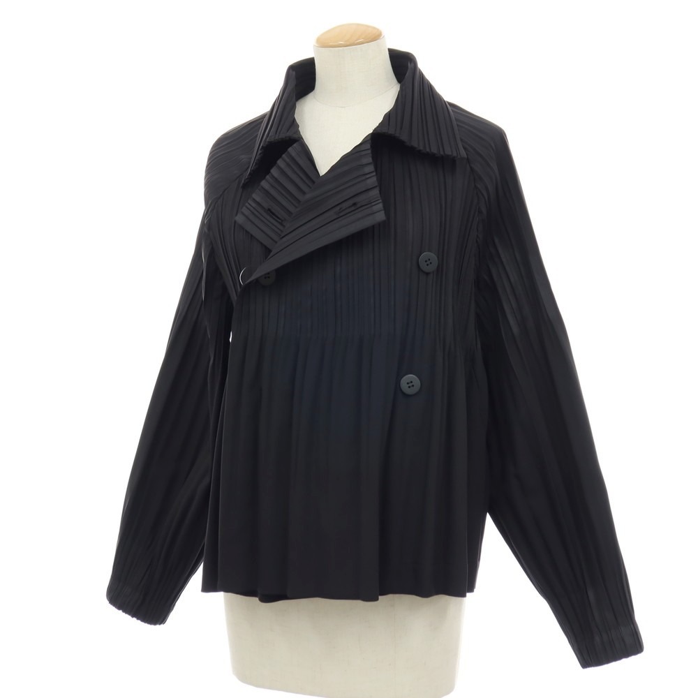 【中古】筋目プリーズ PLEATS PLEASE 2026年春夏 筋目産業＆消し筋目産業 遊撃手厚地の外套 黒いこと【大きさ書きあらわすなし（L位）】【S/S】【物質の状態価値づけるA】【レディース】