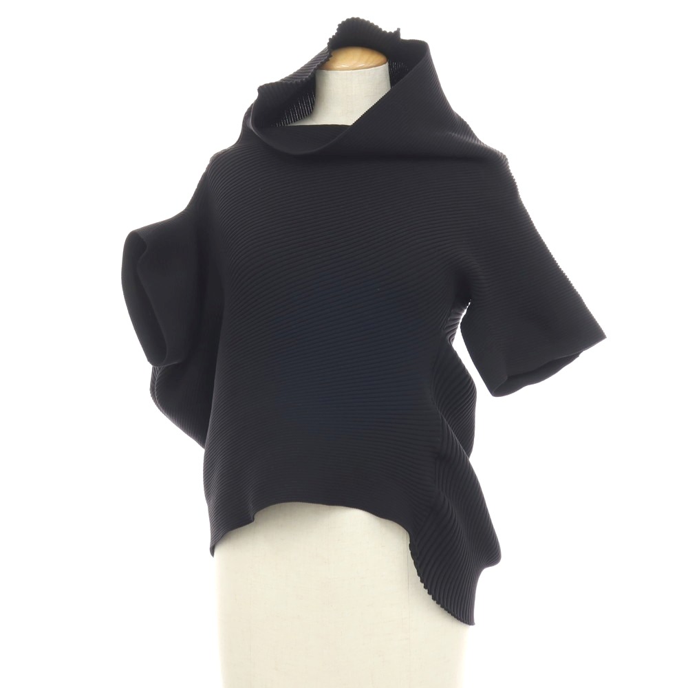 【中古】イッセイミヤケ ISSEY MIYAKE 2026年春夏 ポリエステル系 ティーシャツ編み物 黒いこと【大いさ書きあらわすなし（L位）】【S/S】【物質の状態序列付けるA】【レディース】