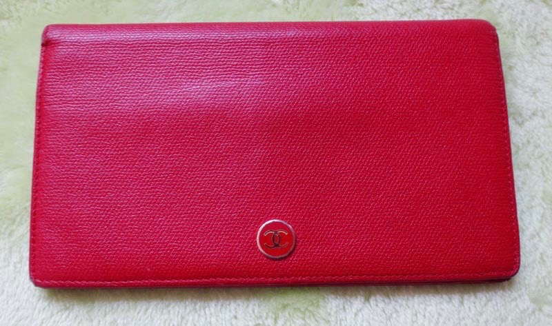 CHANEL シャネル 長財布 小銭入れあり 赤 レザー本物【中古】c-002