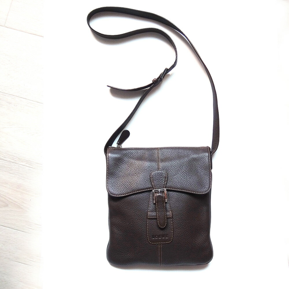 美品 Loewe ロエベ メンズ 美品 ショルダーバッグ ブラウン メンズ 斜めかけ可能 バッグ 中古 美品 Loewe ロエベ メンズ ショルダー バッグ 斜めかけ可能 中古 T レイライン 美品 Loewe ロエベ メンズ 美品 ショルダーバッグ ブラウン メンズ 斜めかけ可能 バッグ 中古 美品 Loewe ロエベ メンズ ショルダー バッグ 斜めかけ可能 中古 T レイライン
