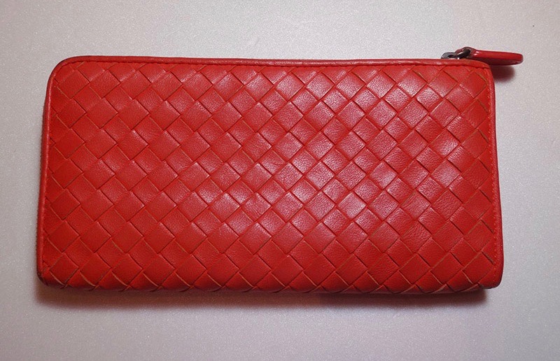 BOTTEGA VENETA ボッテガ ヴェネタ L型 ファスナー 長財布 レディースサイフ レザー オレンジ 新タグ 中古 t-002 t17-4643 00