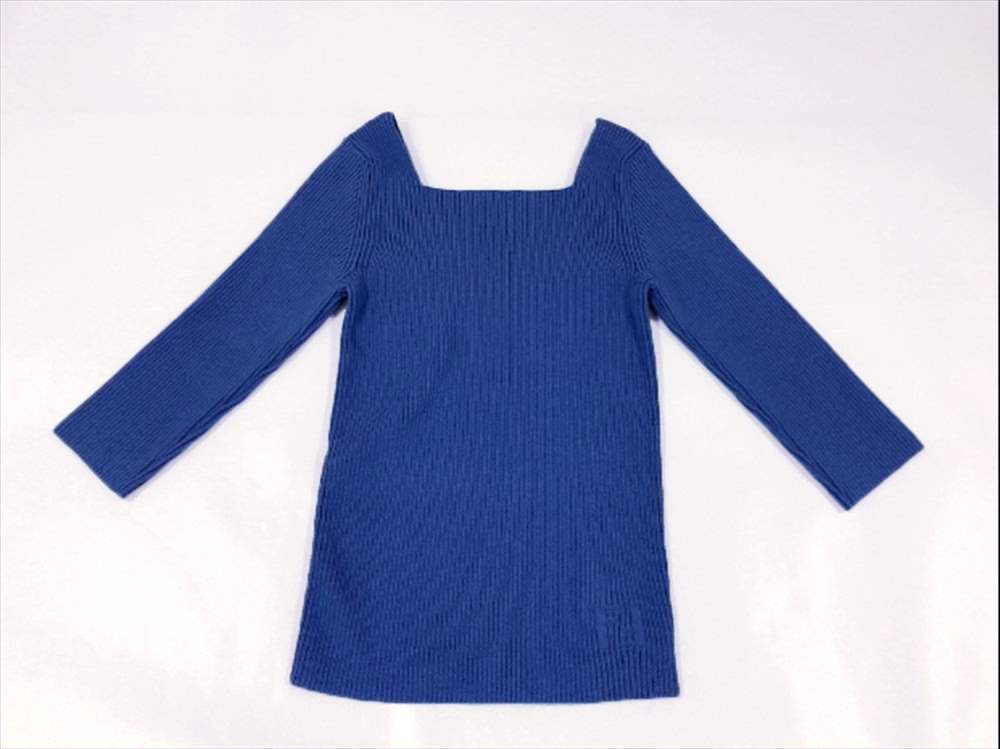 新品未使用品 タグ付き FENDI フェンディニットセーター#38 タグ付き ストレッチ ブルー オシャレ かっこいい 上品 ラグジュアリー 女性 ギフト プレゼント ハイブランド 高級 中古 t1000773|レイライン