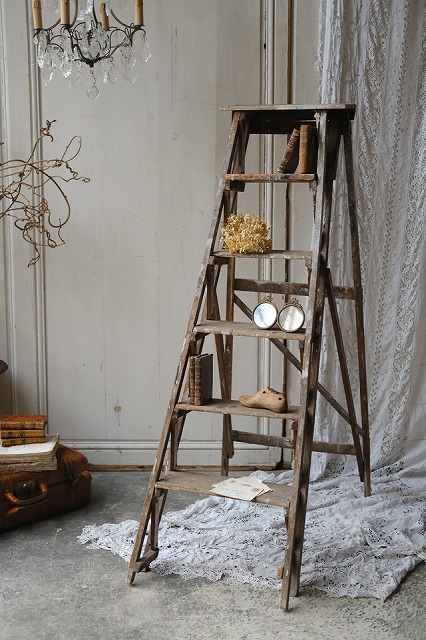 フランス共和国 Brocante 絵の具のついた掛けはしご 掛けはしご H28