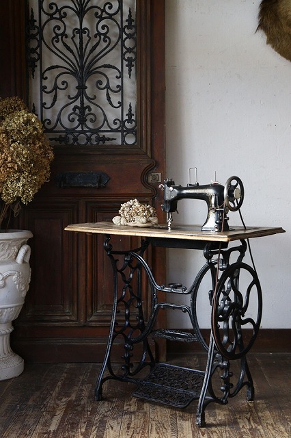 シンガー足踏みミシンアンティーク A52ヴィンテージ品✨SINGER シンガー アンティーク足踏みミシン レトロ