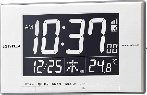【貨物輸送無料】音楽的リズム時辰儀(RHYTHM) 置き時計 白 12x19.4x2.1糎 目覚まし時計時辰儀 電磁波時辰儀 体温計 暦 LED 点火装置式 8RZ209SR03  ※北海道・九州・沖縄・離島は別途貨物輸送（1080円～2160円）