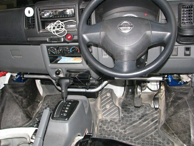 カワイ製作所 フロントストラットバー typeSTD NS0920-FTS-00 MITSUBISHI ミニキャブバン U61,62,63,64V NISSAN NV100クリッパー U71,72V KAWAI WORKS