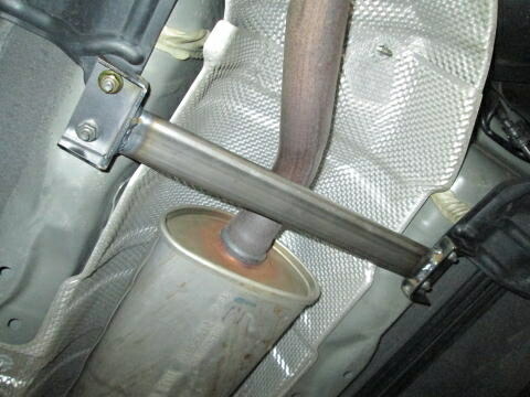 カワイ製作所 センターモノコックバー NS0810-MOM-00 NISSAN　ジューク　YF/F15 '10/06～ KAWAI WORKS
