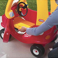 超歓迎 在庫有り ギフト包装不可商品 Little Tikes リトルタイクス コージークーペ 30周年記念バージョン カー 足けり乗用玩具 足けり おもちゃ キックカー 手押し車 足蹴り乗用玩具 1歳 誕生日 お祝い Little Tikes Cozy Coupe 30th Anniversary Carw Seal限定