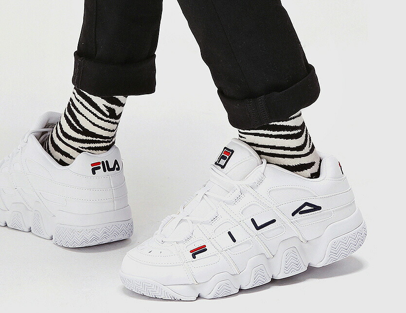 楽天市場 Fila フィラ スニーカー 厚底 メンズ レディース ユニセックス ダッドシューズ ダッドスニーカー Barricade Xt 97 バリケード 白 ホワイト 厚底スニーカー 靴 ランニング シューズ ストリート ダンス 1bm 125 F0414 0125 バレンタインデー ギフト