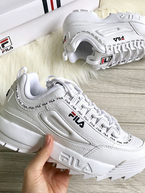 格安saleスタート Fila フィラ スニーカー レディース メンズ ユニセックス 厚底 白 ホワイト おしゃれ ダッドシューズ ダッドスニーカー Disruptor 2 Tapey Tape ディスラプター 厚底スニーカー ダンス ストリート Fs1htb1092x F0494 1091 お正月 ギフト プレゼント