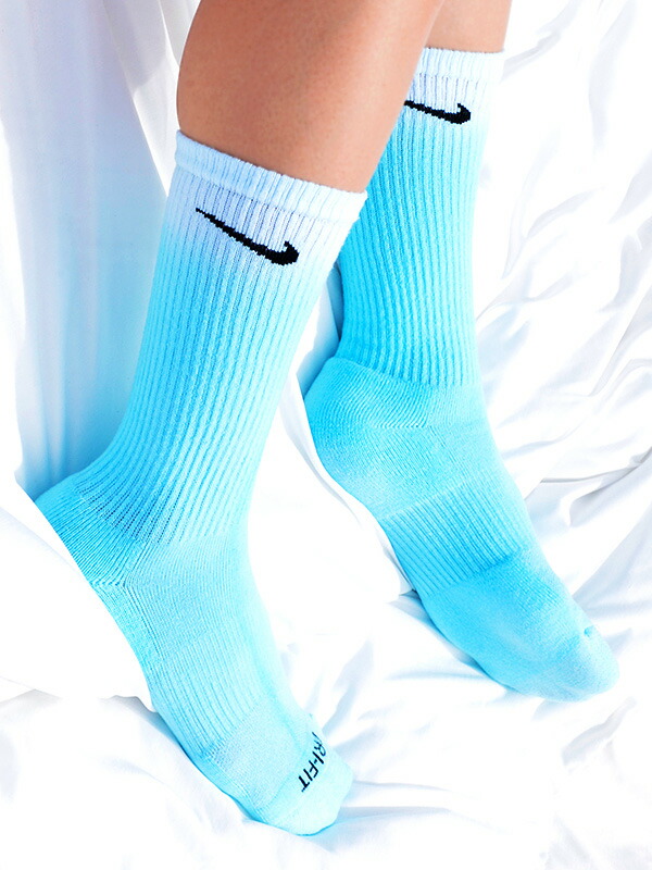 楽天市場 Sock Sammy Jo ソックサミ ジョー ソックス レディース メンズ おしゃれ かわいい ブランド 靴下 ユニセックス Nike ナイキ Dusk To Dawn Crew Socks グラデーション 染め ダンス ストリート スケーター スポーツ アクセント Ssj7781 敬老の日 ギフト